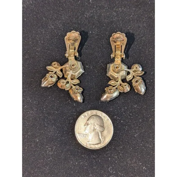 Vintage 1950s Rhinestone Floral Clip-On Earrings - Picture 6 of 6